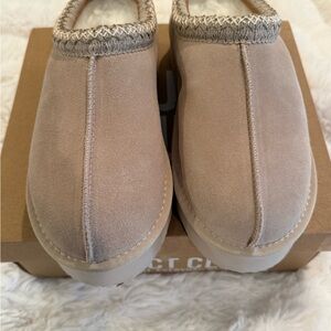 Elegant Tan Suede Ankle Booties